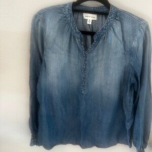Cloth & Stone Chambray Button V-Neck M